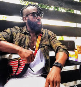 Meet your Posher, Emmanuel